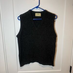 Vintage L.L. Bean 100% Virgin Lambswool Sweater Vest. Made in USA. Casual, M